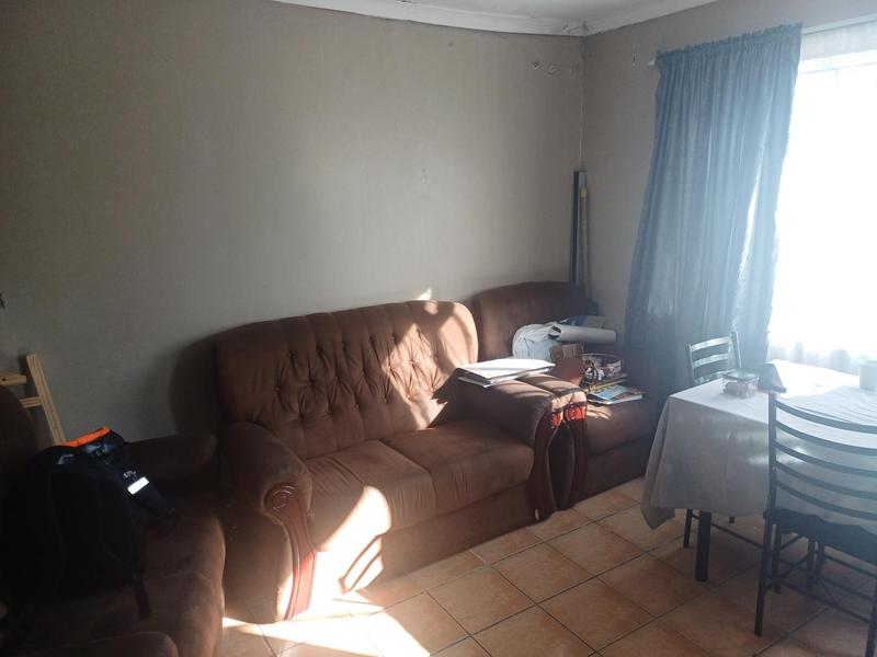 2 Bedroom Property for Sale in Grassy Park Western Cape